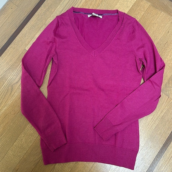 Banana Republic Extra Fine Merino wool sweater - Picture 1 of 4